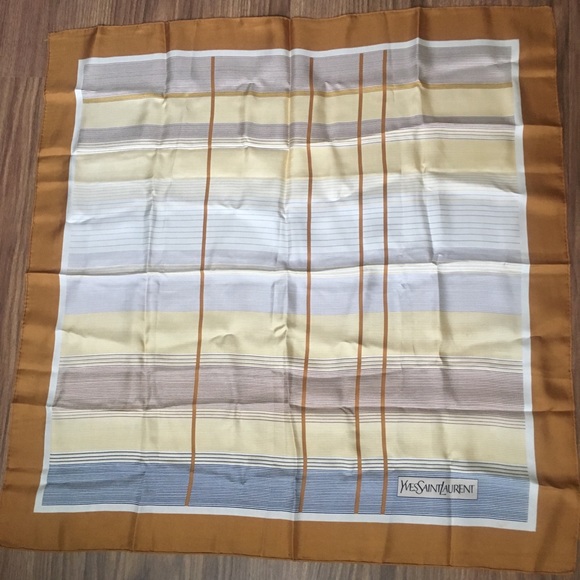 π― % Authentic YSL scarf - Picture 3 of 3